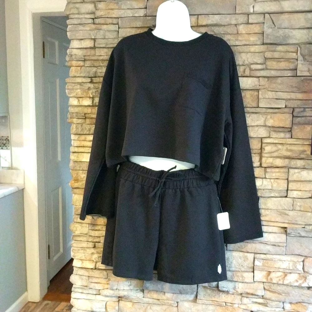 NWT Free People Movement Sunny Set in Black, Sportswear & Lounge, 2 Piece Set